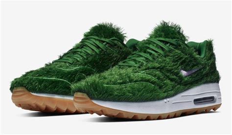 nike wuth fake grass on top - Artificial Grass Shoes (20) .